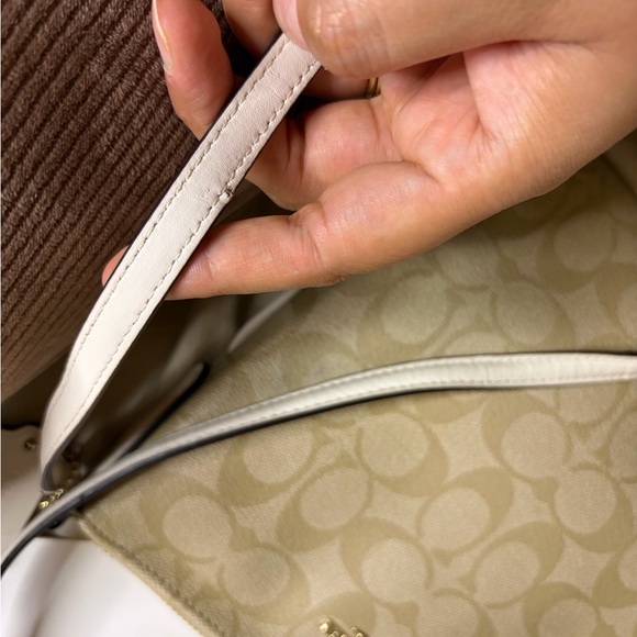 Coach Signature Tan Beige Crossbody Bag with golden hardware - Picture 13 of 14